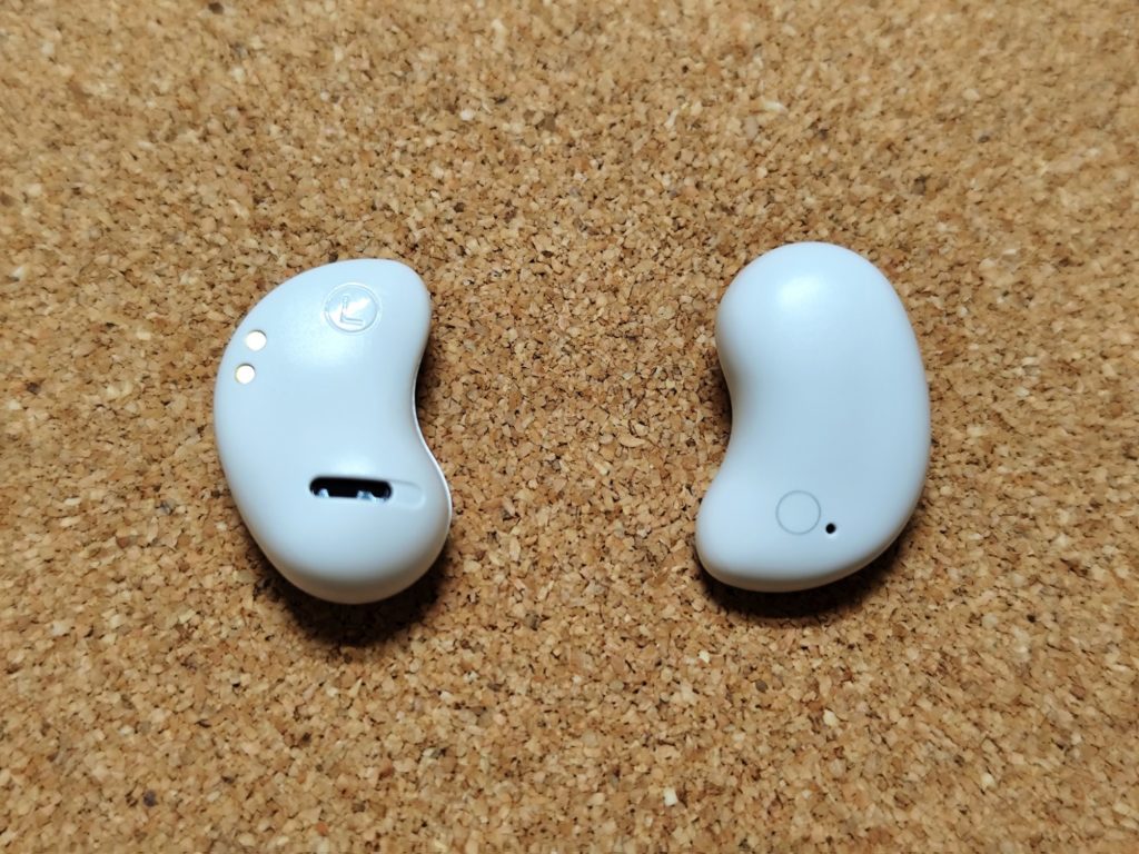 ダイソー「寝ながら完全ワイヤレスステレオイヤホン」（FS-TWSCBDS01）