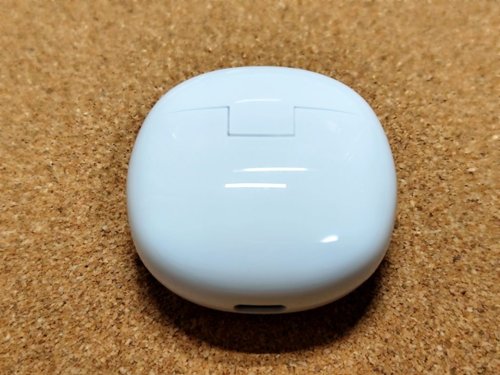 ダイソー「インナーイヤー型完全ワイヤレスステレオイヤホン」（FS-TWSGKDA03）